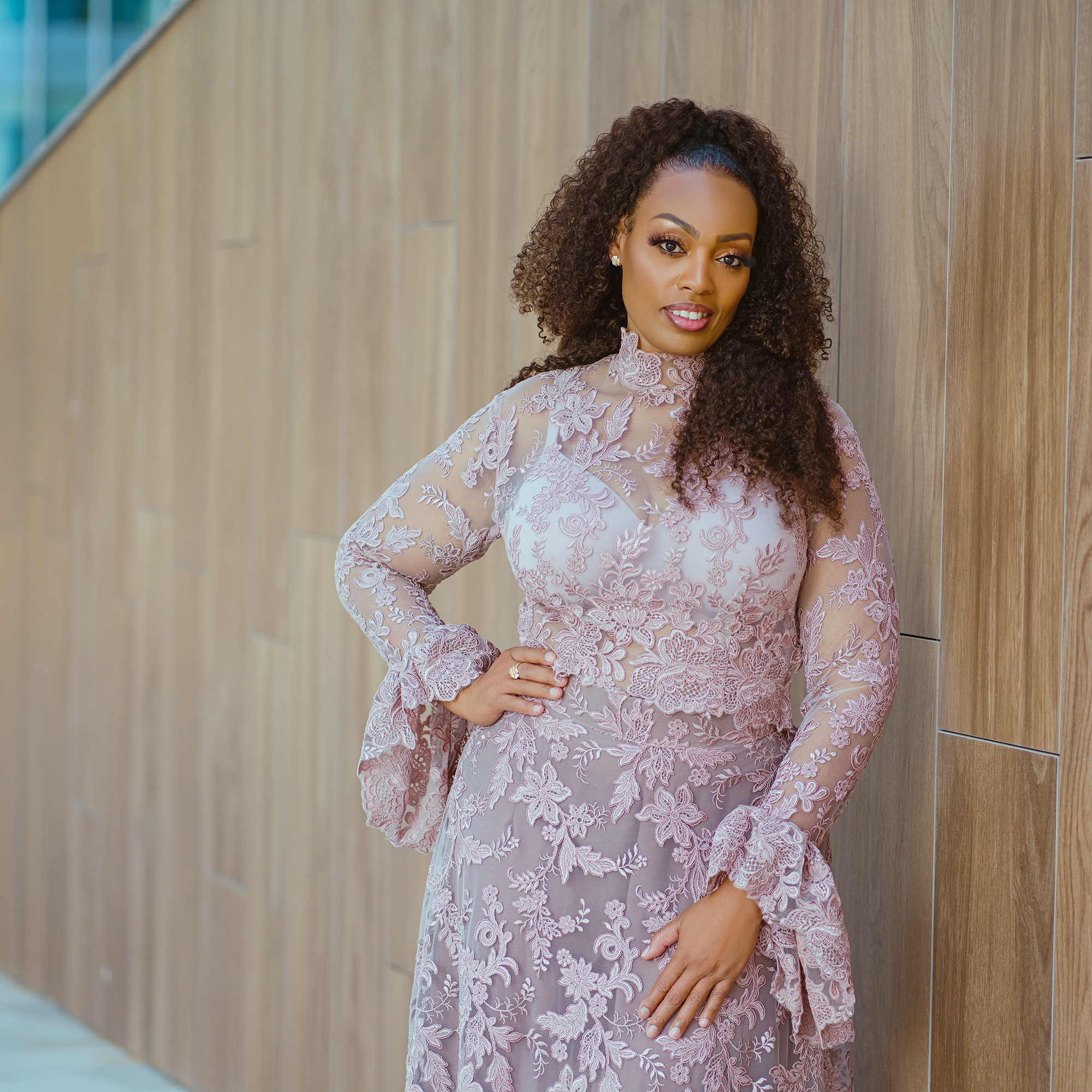 Nancy Herkul - elegant portrait